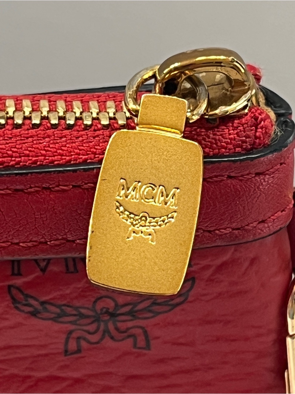 Authentic MCM Red Visetos Crossbody Clutch Bag - Picture 4 of 8